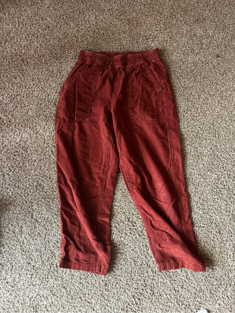 Old Navy women’s Corduroy Pants in Rust Red